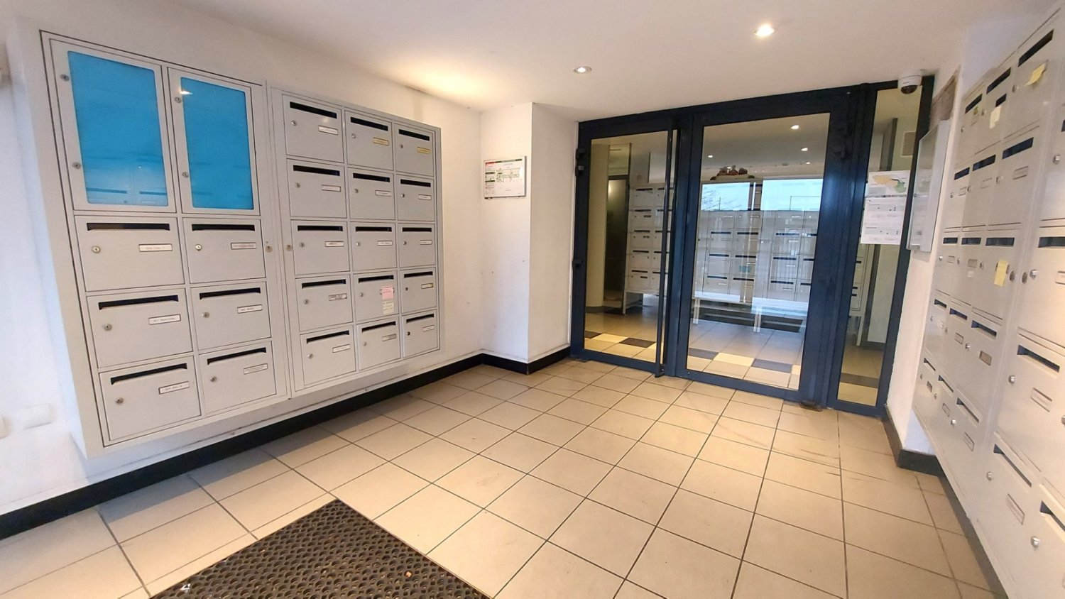 Studio in Cergy, France No. 148789