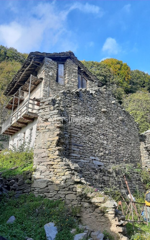 2 bedrooms House in Rubiana, Italy No. 387043