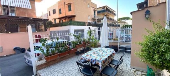 2 rooms Apartment in Rome, Italy No. 270344 5