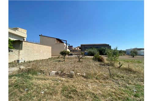 309m² Land in Mazzarrone, Italy No. 298577