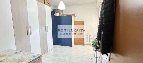 Apartamento de 3 dormitorios en Riese Pio X, Italy No. 359181 12