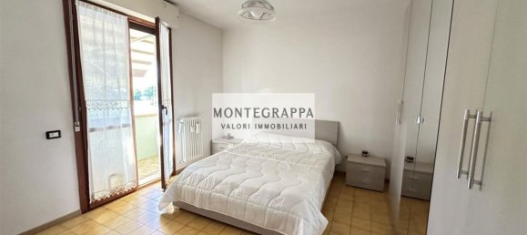 Apartamento de 3 dormitorios en Riese Pio X, Italy No. 359181 19