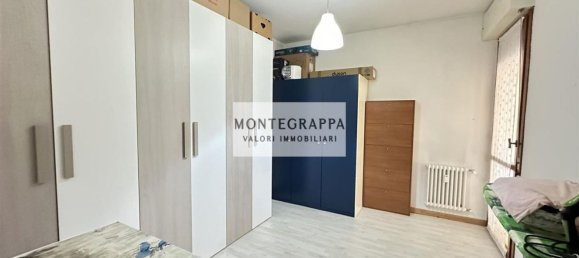 Apartamento de 3 dormitorios en Riese Pio X, Italy No. 359181 13
