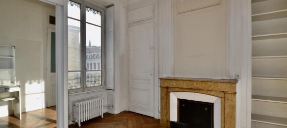 3 bedrooms Apartment in Lyon, France No. 346433 7
