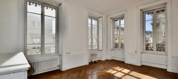 3 bedrooms Apartment in Lyon, France No. 346433 5