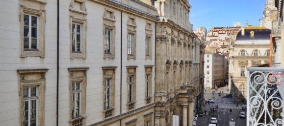 3 bedrooms Apartment in Lyon, France No. 346433 3