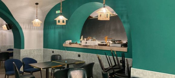 5 rooms Commercial property in Rome, Italy No. 70050 2