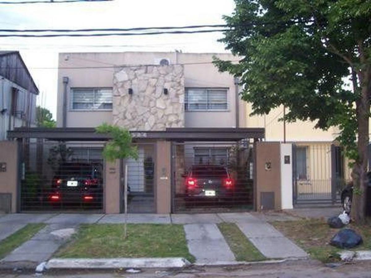 3 bedrooms House in Merlo, Argentina No. 53098