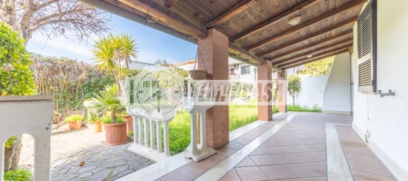 4 bedrooms Villa in Cerveteri, Italy No. 174589 10