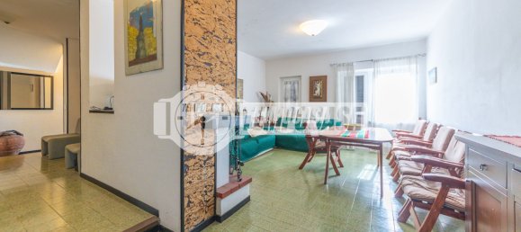 4 bedrooms Villa in Cerveteri, Italy No. 174589 4