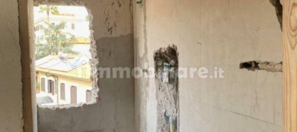 Дом с 2 спальнями в Рим, Италия № 202173 13