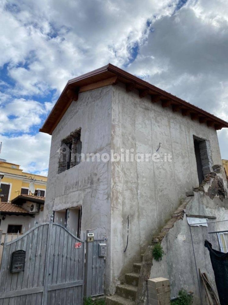 Дом с 2 спальнями в Рим, Италия № 202173