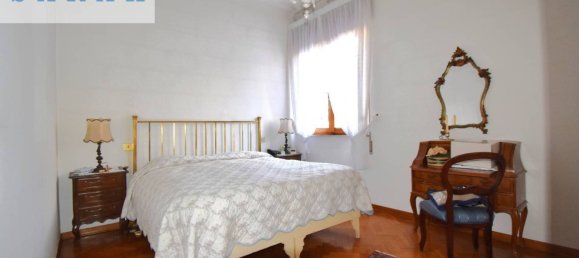3 Schlafzimmer Wohnung in Viareggio, Italy, Nr. 196829 9