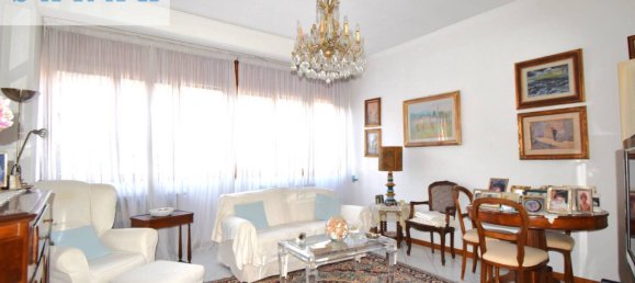 3 Schlafzimmer Wohnung in Viareggio, Italy, Nr. 196829 5