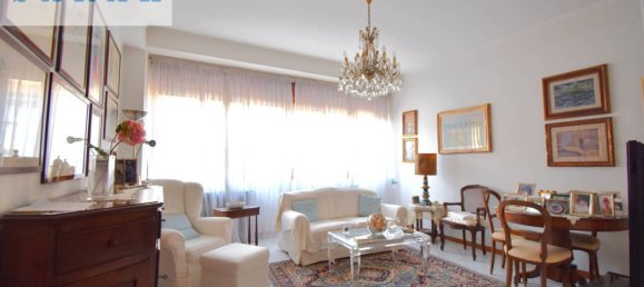 3 Schlafzimmer Wohnung in Viareggio, Italy, Nr. 196829 4