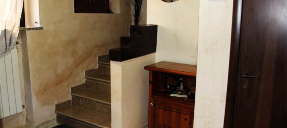 Дом с 5 комнатами в Трино, Италия № 72369 26