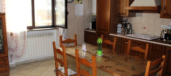 Дом с 5 комнатами в Трино, Италия № 72369 12