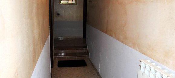 Дом с 5 комнатами в Трино, Италия № 72369 20