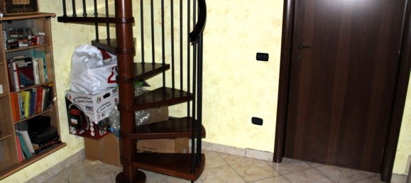 Дом с 5 комнатами в Трино, Италия № 72369 34