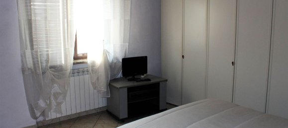 Дом с 5 комнатами в Трино, Италия № 72369 42