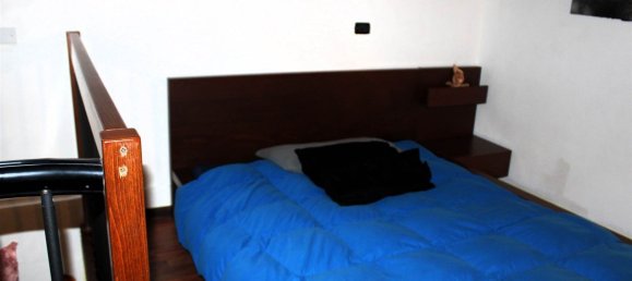 Дом с 5 комнатами в Трино, Италия № 72369 36