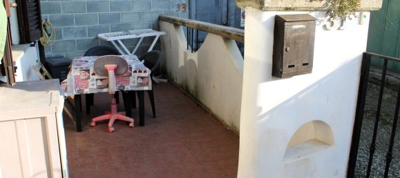 Дом с 5 комнатами в Трино, Италия № 72369 4