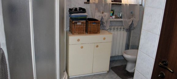 Дом с 5 комнатами в Трино, Италия № 72369 23