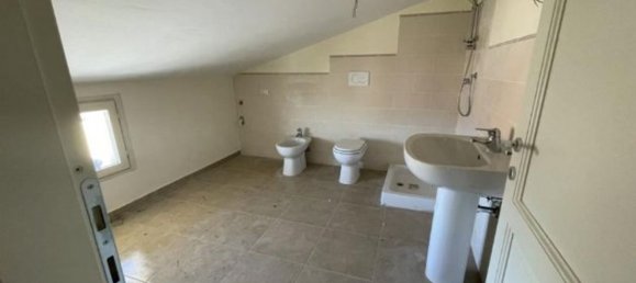 3-Zimmer Wohnung in Cortona, Italy, Nr. 190035 9