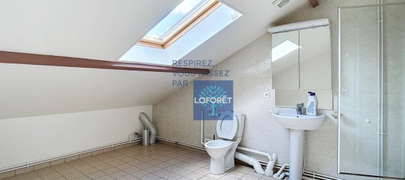 3 bedrooms Commercial property in Creil, France No. 91844 10