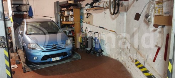  مرآب في Milan, Italy 21متر مربع رقم 350903 7