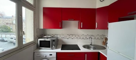 Studio in Tours, France No. 47970 3