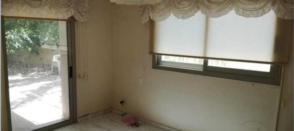 4 bedrooms Commercial property in Agios Athanasios, Cyprus No. 20028 16