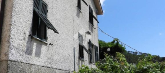 5 bedrooms Castles in Ne, Italy No. 124471 10