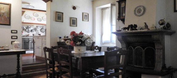 5 bedrooms Castles in Ne, Italy No. 124471 13