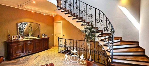 5 bedrooms Villa in Arizzano, Italy No. 135949 21