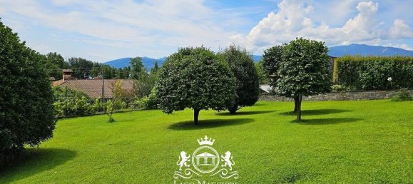 5 bedrooms Villa in Arizzano, Italy No. 135949 10