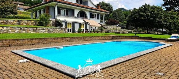 5 bedrooms Villa in Arizzano, Italy No. 135949 19