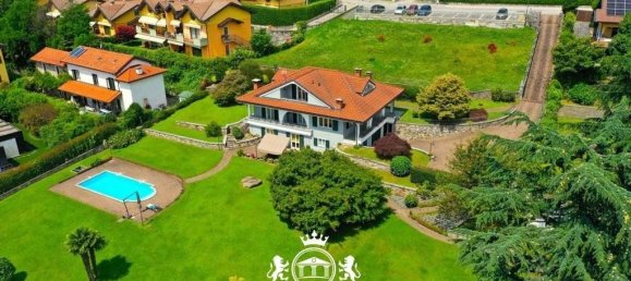 5 bedrooms Villa in Arizzano, Italy No. 135949 4