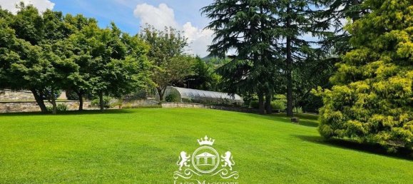 5 bedrooms Villa in Arizzano, Italy No. 135949 18
