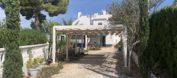 Villa de 4 dormitorios en Alicante, Spain No. 185947 25