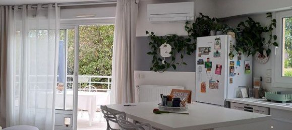 Квартира с 3 спальнями в Сесен, Франция № 339282 4