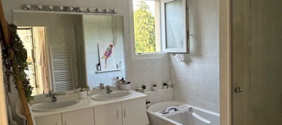 Квартира с 3 спальнями в Сесен, Франция № 339282 8