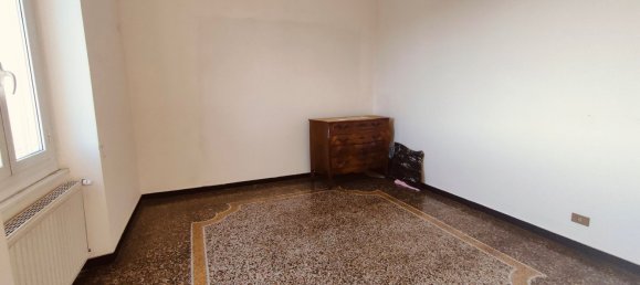 7غرفة شقة في Genoa, Italy رقم 211450 7