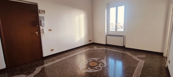 7غرفة شقة في Genoa, Italy رقم 211450 2