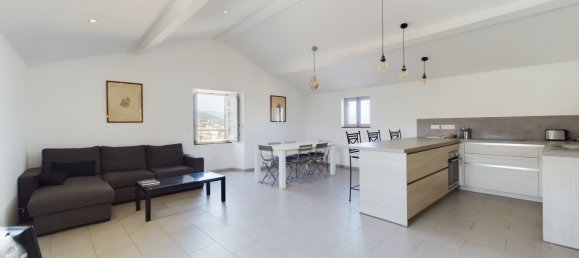 4 Schlafzimmer Doppelhaus in Bastia, France, Nr. 241230 2