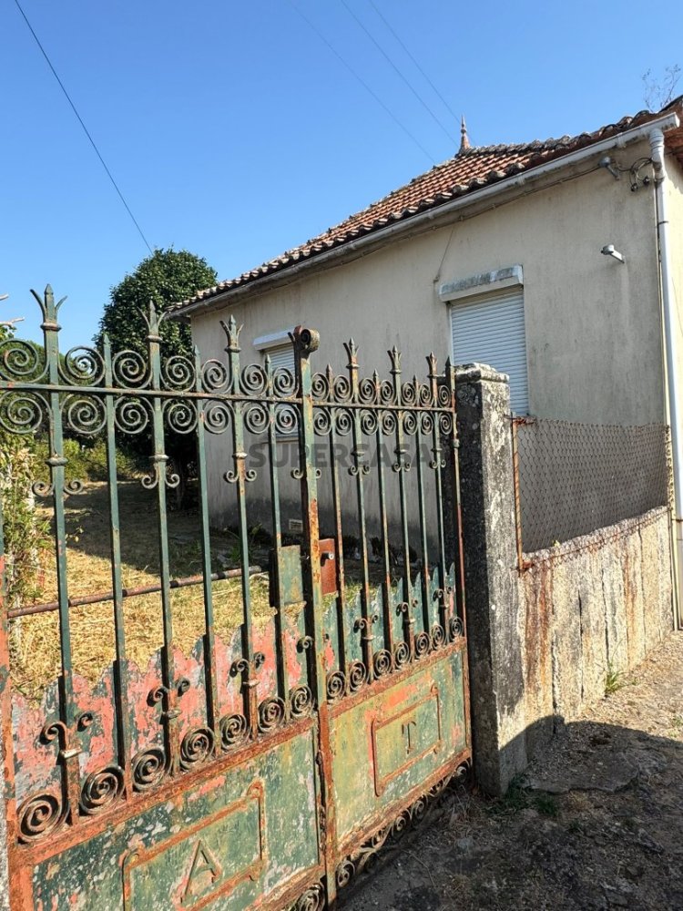 Casa de 2 dormitorios en Valenca, Portugal No. 244989