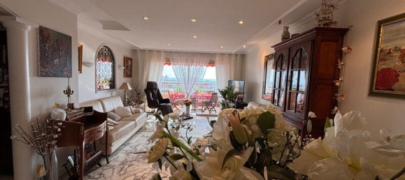 Apartamento de 2 dormitorios en Nice, France No. 329976 4