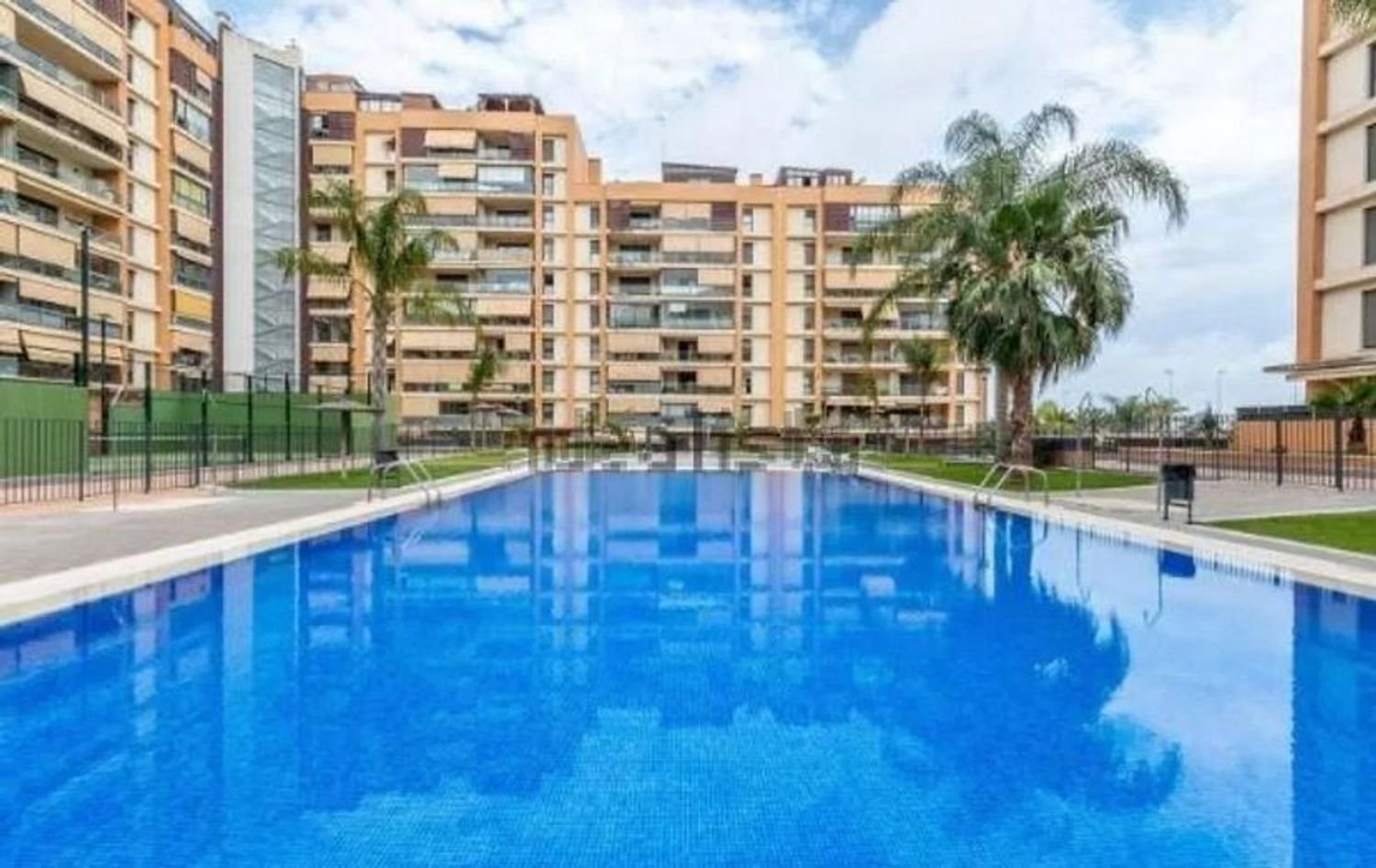 3 bedrooms Apartment in Alicante, Spain No. 153664