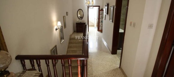 Maisonette de 4 dormitorios en Swieqi, Malta No. 9075 22