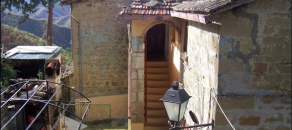 Casa de 6 habitaciónes en Valle Castellana, Italy No. 175104 18